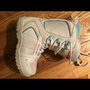 M3 Snowboard Boots